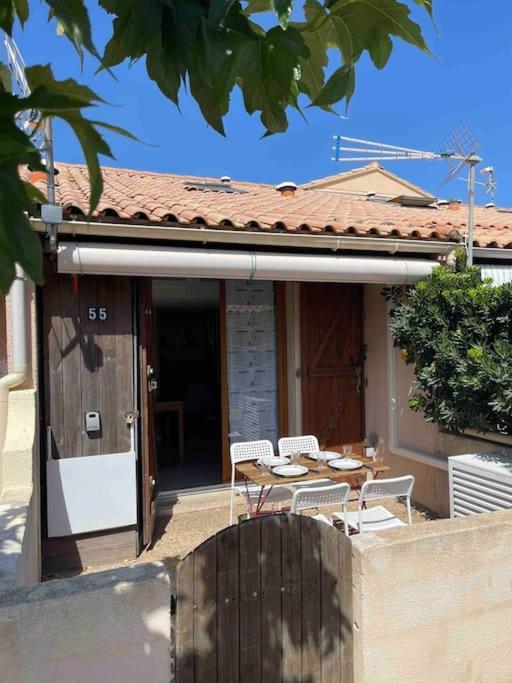 Maisonnette Rdc + Mezzanine Au Bord De L'Etang Leucate Extérieur photo